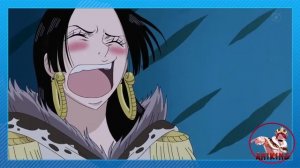 Луффи прячется под одеждой Хенкок | Ван пис приколы