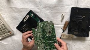 Разбираем телефон Panasonic kx-ts2365 на драгметаллы