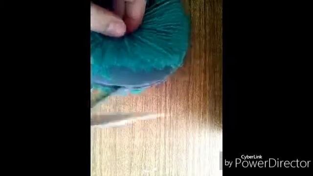 БРЕЛОК ПОНПОН СВОИМИ РУКАМИ ! / DIY / ИЗ ПОДРУЧНЫХ МАТЕРЬЯЛОВ / у всех получиться !