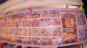 Таиланд удивляет. Ночной рынок Карон на Пхукете. Дешевая готовая еда. Показываем цены и что купили.