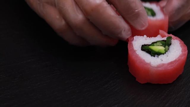 Запечённый ролл с тунцом | суши мастер класс