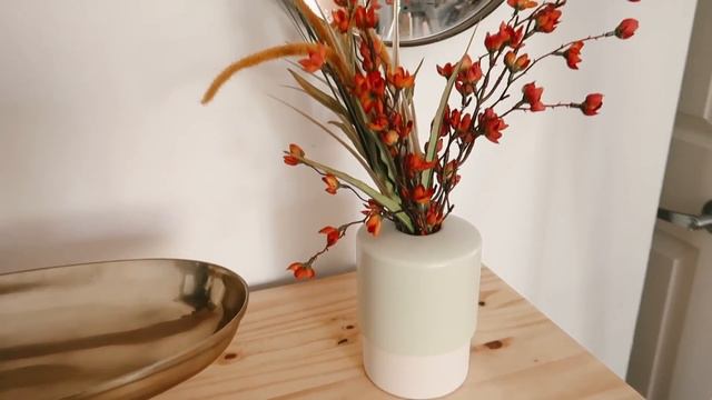 FALL APARTMENT MAKEOVER + DIY ROOM DECOR - Cozy + Minimal 🍂🍁🦊 смотреть онлайн