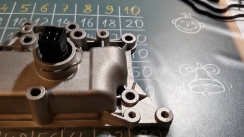 Рено Сценик 2, китайский силуминовый корпус термостата. Renault Scenic2.