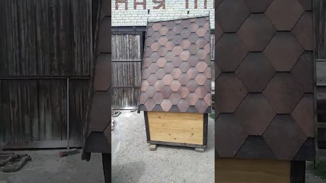 Деревянный туалет (дачный туалет)