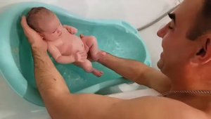Первое купание дома
