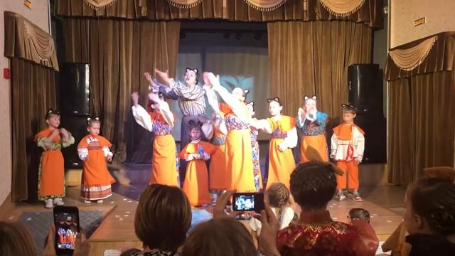 Выступление хора детской воскресной школы храма Покрова Пресвятой Богородицы ч.1 смотреть онлайн