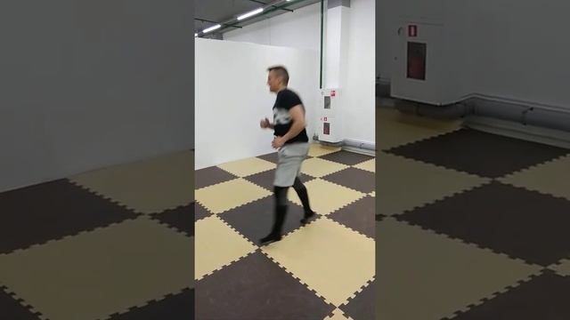 Прыжки с поворотом на 180 градусов. смотреть онлайн