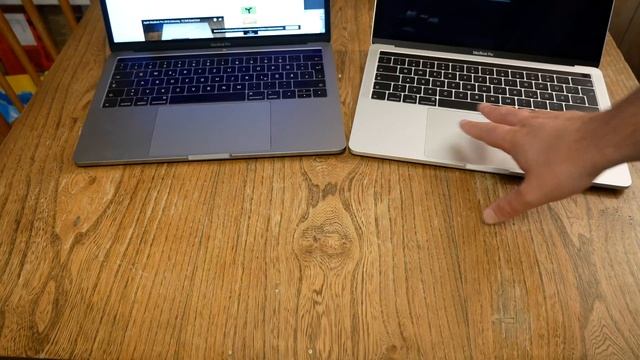 Apple MacBook Pro 2018 Unboxing - 13 inch Quad Core смотреть онлайн