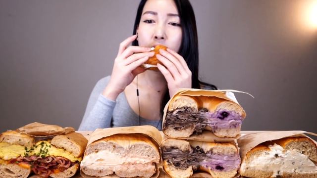 ASMR 사랑해 베이글❤️ 할라피뇨 오레오 쪽파 딸기 허니월넛 블루베리 에그베이컨 빵 디저트 먹방 Cream cheese Bagel bread dessert MUKBANG パン смотреть онлайн