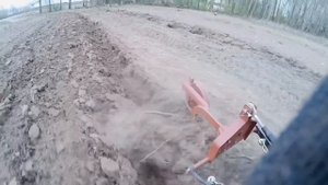 Пахота МТЗ 132 БЕЛАРУС 132 4х4