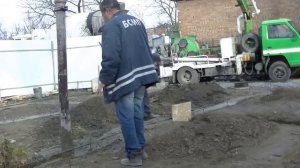 БОЛЬШОЕ видео про приём бетона с МАЛЕНЬКОГО ( 16м) роторного( шлангового) автобетононасоса.