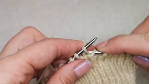 №48 Как из 1 петли вывязать 2 петли  Классический метод вязания