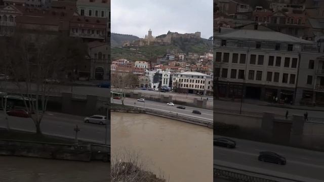 Тбилиси 2023, храм Метехи. Georgia, Tbilisi, Metekhi