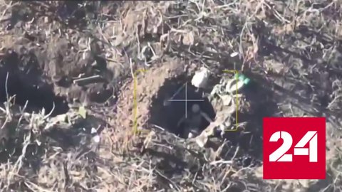 Беспилотник снял на видео убитых под Клещеевкой солдат ВСУ - Россия 24