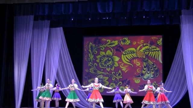 Танец Русская задорная. 6 класс. Школа танца Елены Морозовой. 03.03.2024 смотреть онлайн