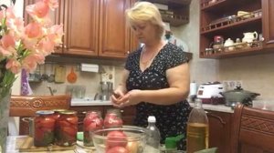 Помидоры-Дольки с желатином на зиму. Очень вкусные.