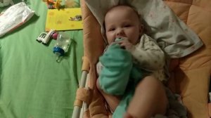 Папины будни. Малыш в 6 месяцев учится ползать