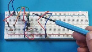 NE555 5 простых схем для начинающих радиолюбителей.