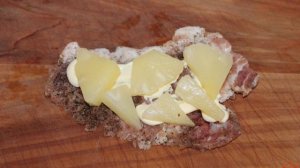 Отбивные с ананасом и сыром
