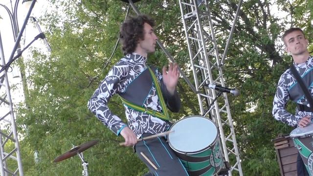 Samba Galinha - Выступление на Moscow Samba Fest. Измайловский парк 28.05.2017 смотреть онлайн