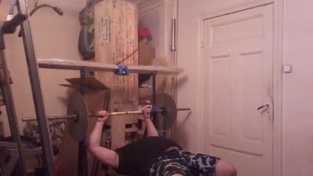 ЖИМ ЛЁЖА СТАТОДИНАМИКА 9серия 4подход 21кг 6x30сек,KRŪTIS 9sērija 4piegājiens 21kg 6x30sek смотреть онлайн