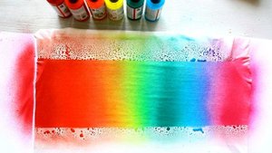 Яркий декор футболки DIY.  Аэрозольные краски для ткани FASHION SPRAY