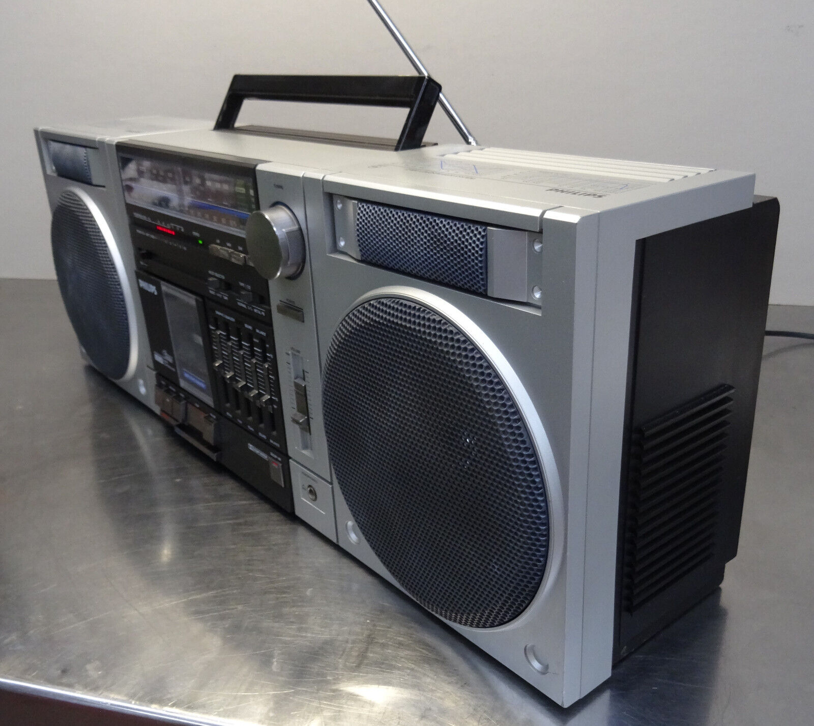 PHILIPS D8534-02 Стереокассетный  Радио Бумбокс - 1985-год-АВСТРИЯ