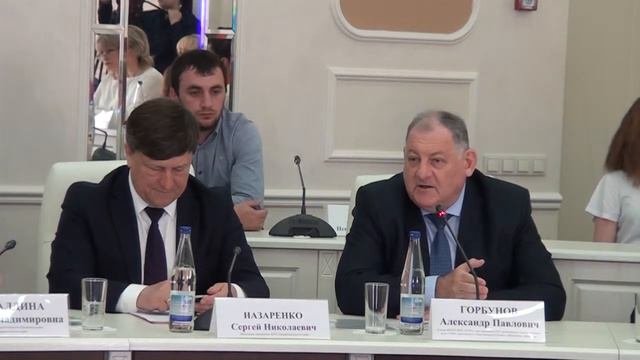 Семейные ценности росмолодежи: состояние, возможности и ограничения целенаправленного формирования