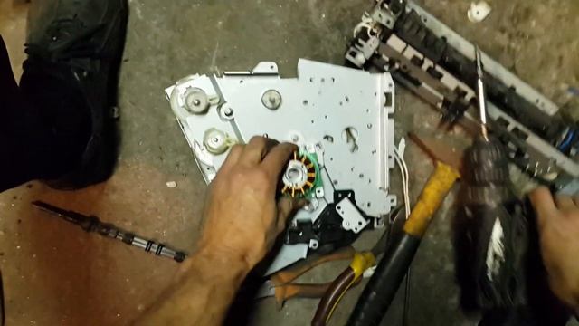 Разборка цветного принтера НР. смотреть онлайн