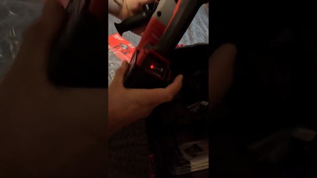 Перфоратор Milwaukee распаковка , покупка для себя лично! Позже сниму видео стоит ли он своих ₽