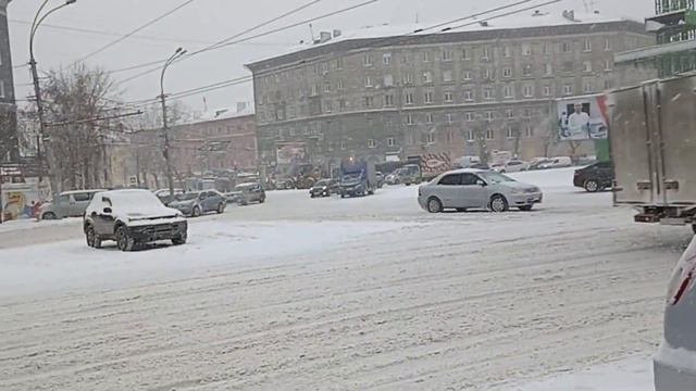 Новосибирск 06.12.2023год.Город завалило снегом. Аномальный снегопад в Новосибирске.
