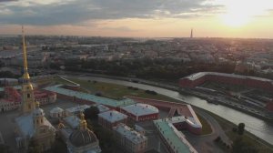 Петропавловская крепость и Петропавловский собор с дрона