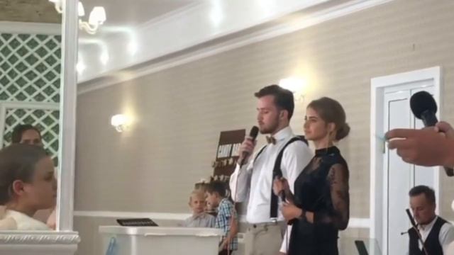 Как быстро, промчались детские, счастливые года... - Вениамин Вихарев и Анастасия Трифонова смотреть онлайн