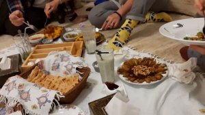 20221103 048 Иран  Ресторан, где кушают лежа, местная еда и мы