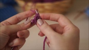 Объёмная, пышная резинка Простой узор спицами