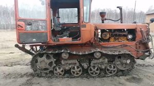 ДТ-75Н выкидываю лишние башмаки с гусениц. Май 2021