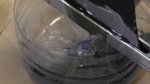 Как поменять масло в редукторе лодочного мотора