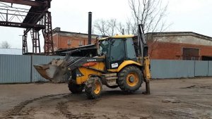 Экскаватор-погрузчик VOLVO BL71 (Часть 1)