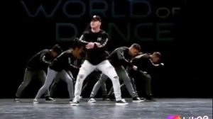 Очень красивый синхронный танец