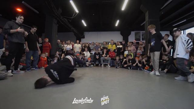 Трое из Ларца vs Nuthing But Thunder | Round 1 LOCALS ONLY VII смотреть онлайн