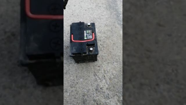 Стартер не вращается Хендай Акцент. Чистка клем стартера.