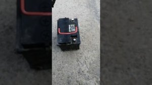 Стартер не вращается Хендай Акцент. Чистка клем стартера.