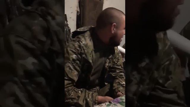 Русские солдатики благодарят песней детишек смотреть онлайн