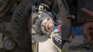 Замена штатных тормозных  дисков на диски DBA Toyota Land Cruiser 200. Тюнинг 444.