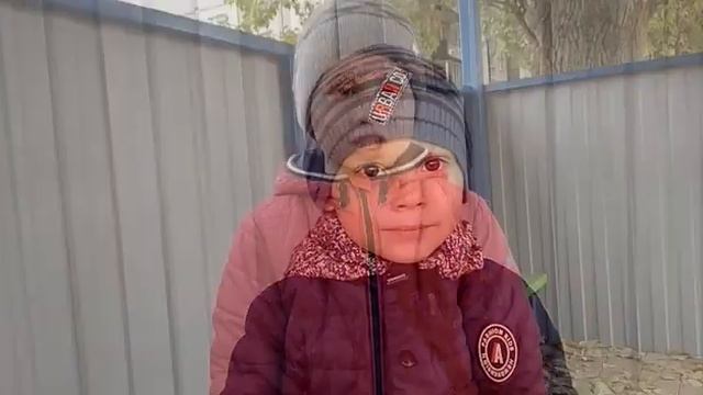 День Отца 2021. Поздравление от детей группы № 4. 17.10.2021 г. смотреть онлайн