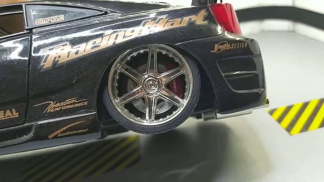 Présentation: Toyota Celica Tuning Import Racer 1/18 Jada Toys смотреть онлайн
