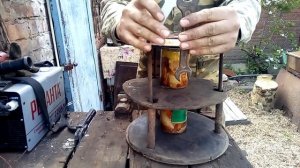 Простейшее приспособление для изготовление домашней тушенки.