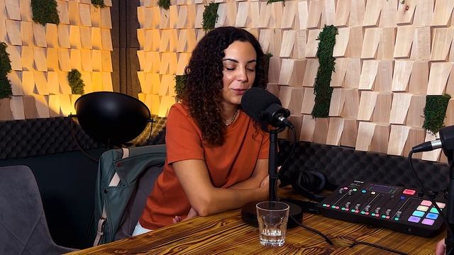 PragueContacts: Как найти любого специалиста в Чехии, Ивенты в Праге, Реклама в Блоге| PodPrague #1 смотреть онлайн