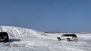 Субару Легаси зимой на бездорожье. Субару - внедорожник.