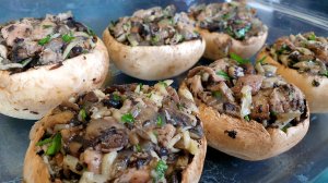 ФАРШИРОВАННЫЕ грибы ШАМПИНЬОНЫ запеченные В ДУХОВКЕ. Вкусные закуски на праздничный стол.